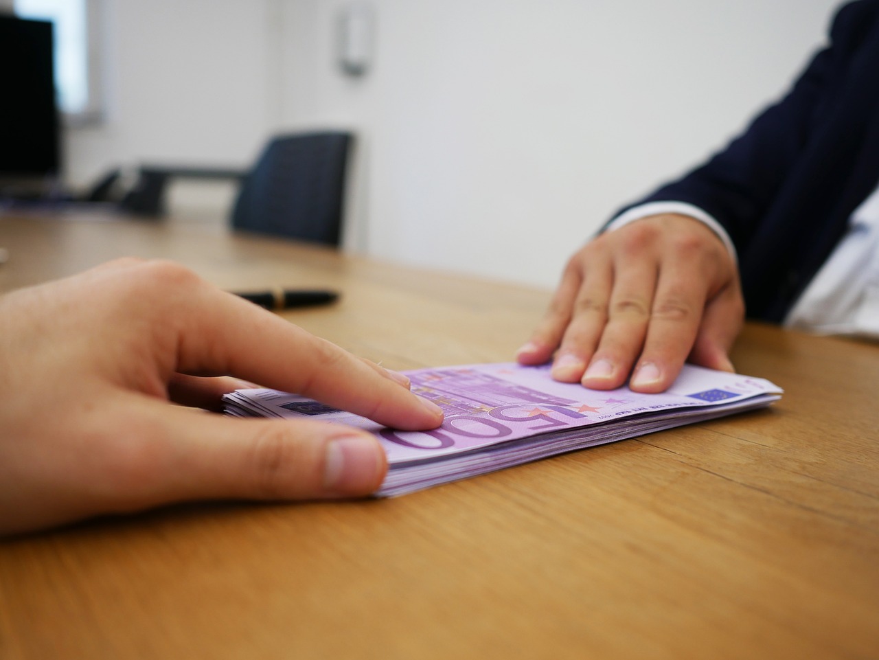 Rappresentazione grafica dei requisiti per l'esenzione dal pagamento del Canone Rai.